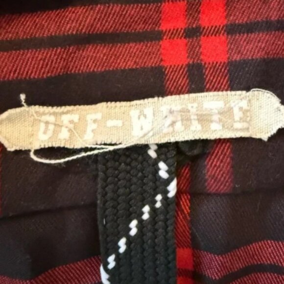 Off-White Red and Black Flannel Large - Picture 5 of 6